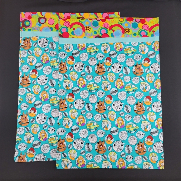 (2) Handmade Scooby-Doo Pillowcases - Picture 15 of 16